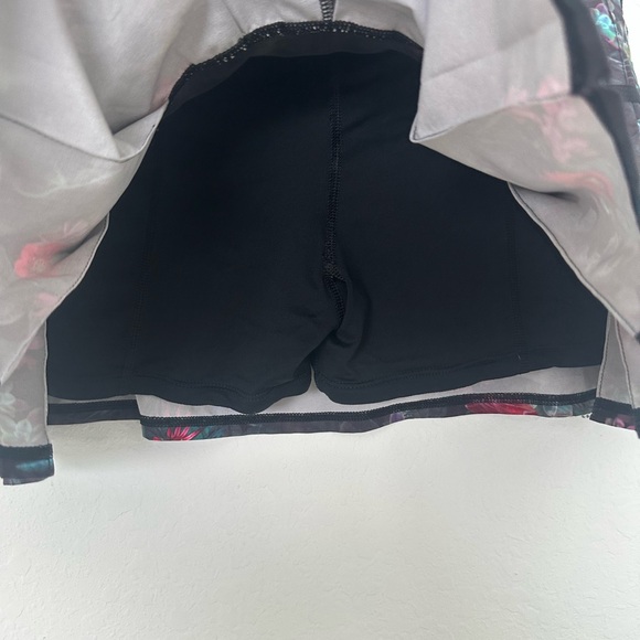 Lululemon Run Pace Setter Skirt Size 6 - Picture 5 of 5